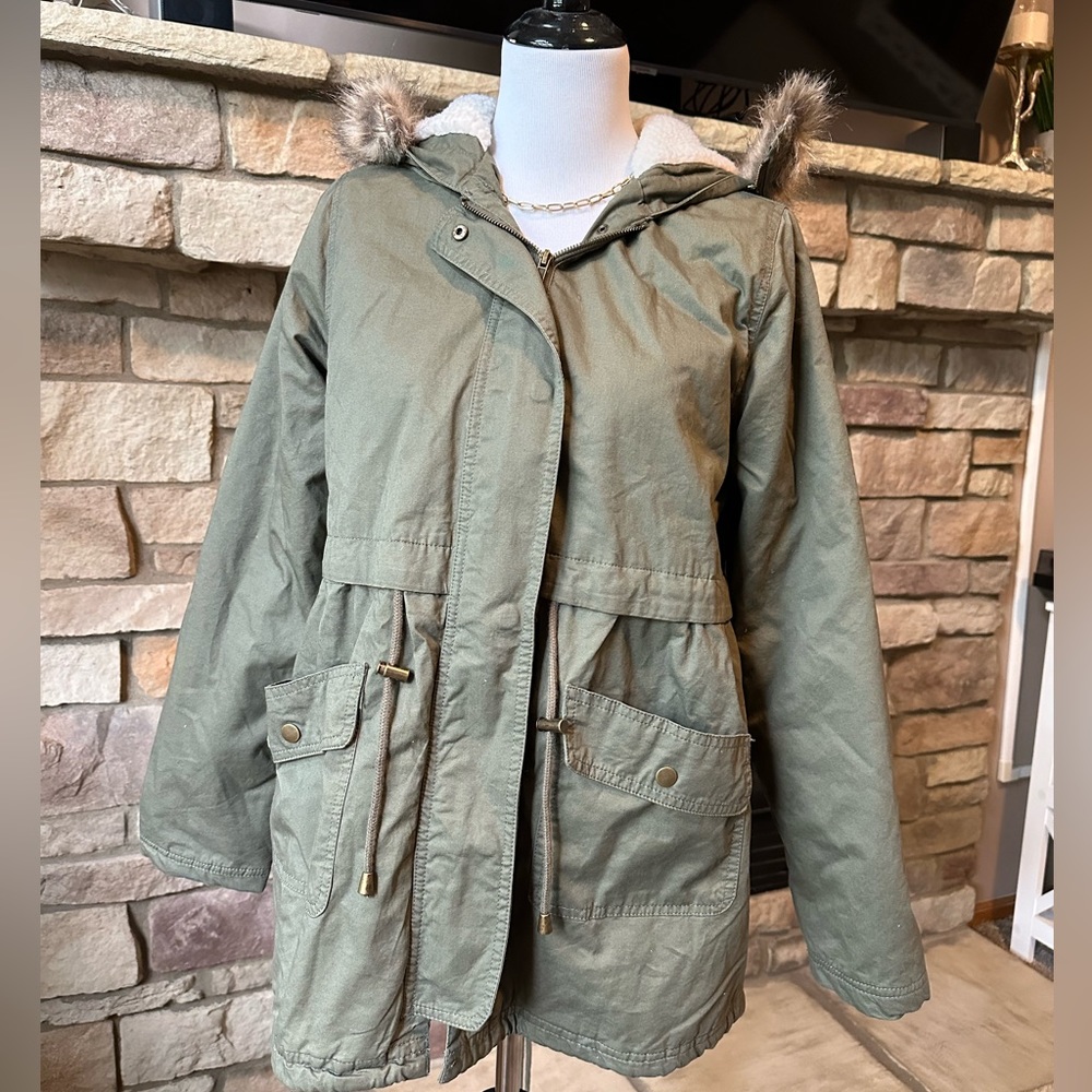Motherhood maternity jacket size M.